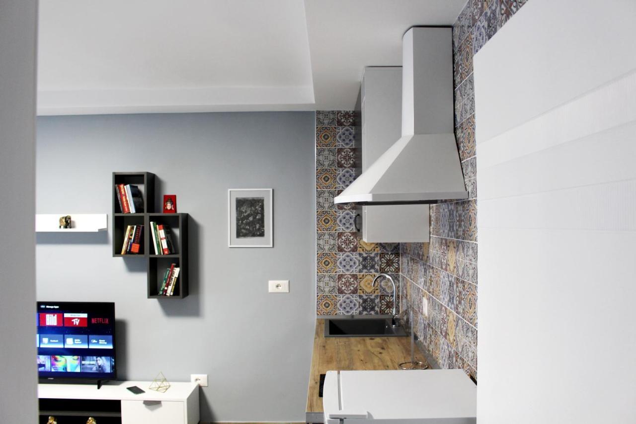 Apartament 2V1 - Blloku Bkt Tirana Zewnętrze zdjęcie