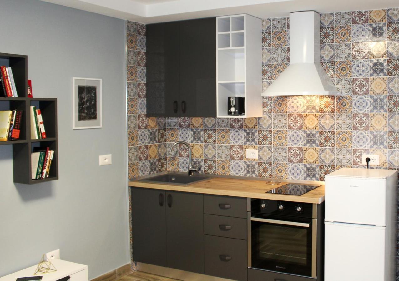 Apartament 2V1 - Blloku Bkt Tirana Zewnętrze zdjęcie